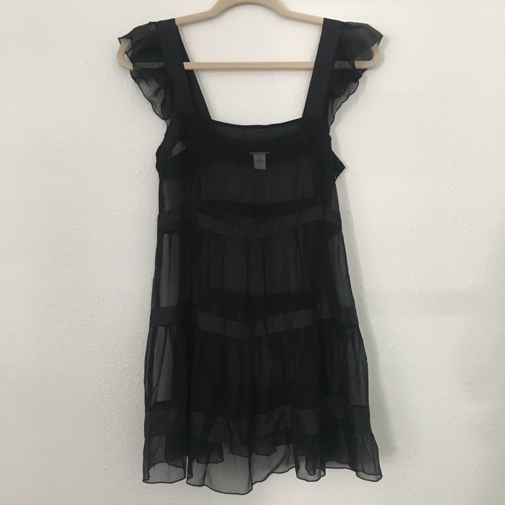 🖤 Anthro silk long tank